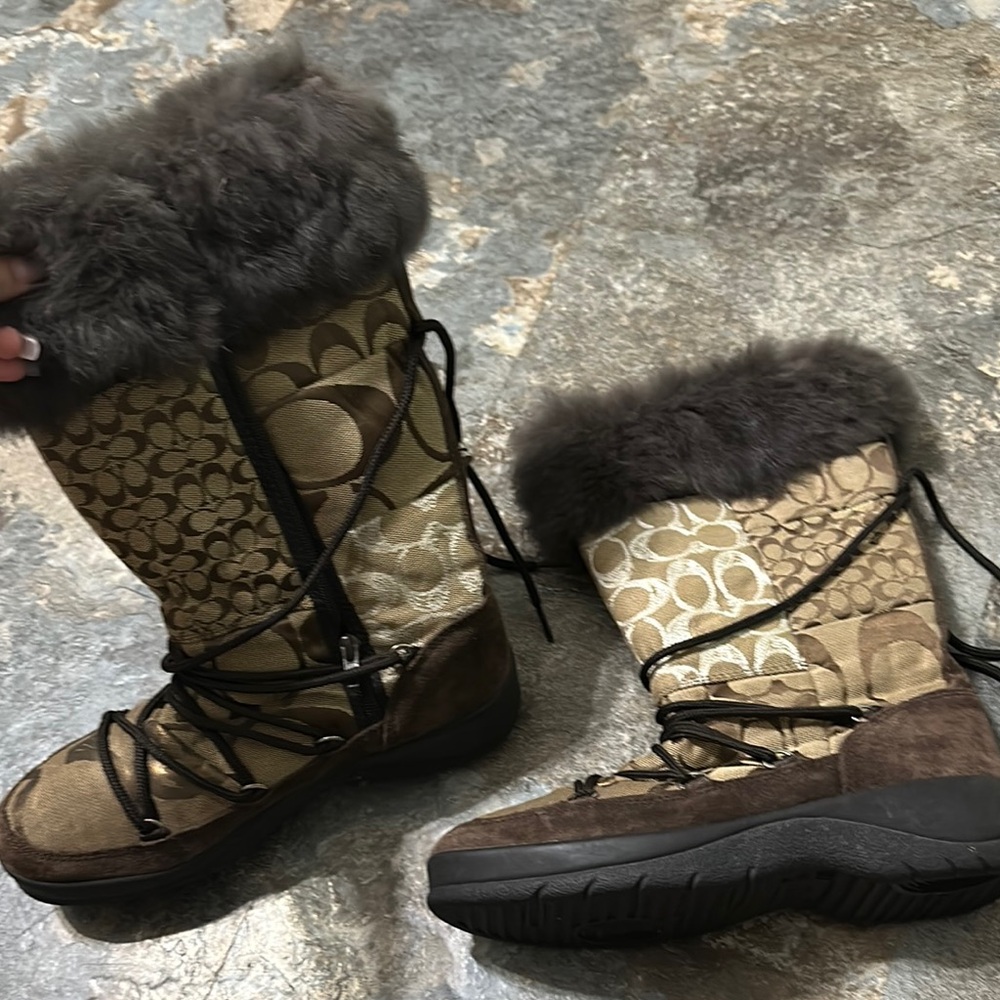 Women's Brown and Black Fur-Lined Boots